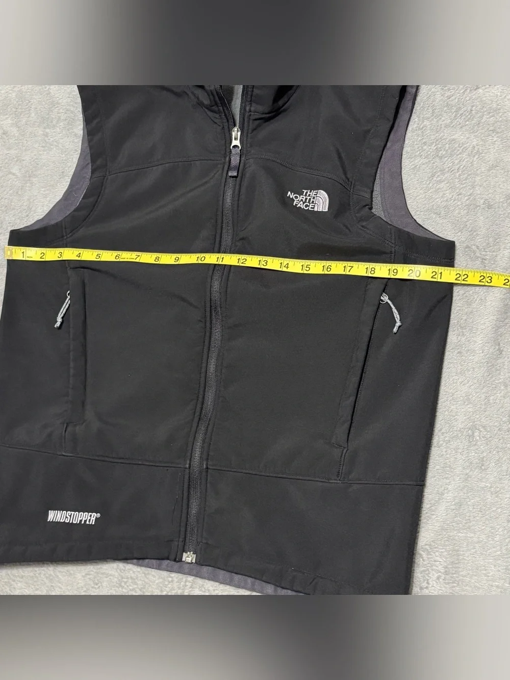 The North Face WindStopper Soft Shell Fleece Lined Vest Mens M Black Full Zip